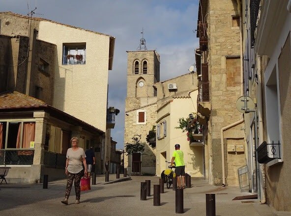 Eglise Sainte-Eulalie-Montblanc必去景点