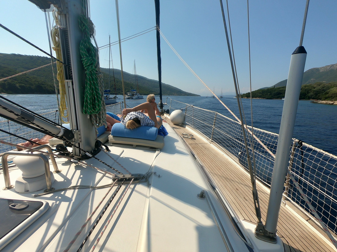 Ionian Blue Yachting-Perigiali必去景点