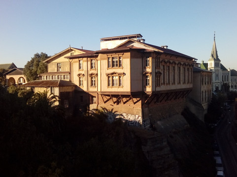 Still Travelling-瓦尔帕莱索必去景点