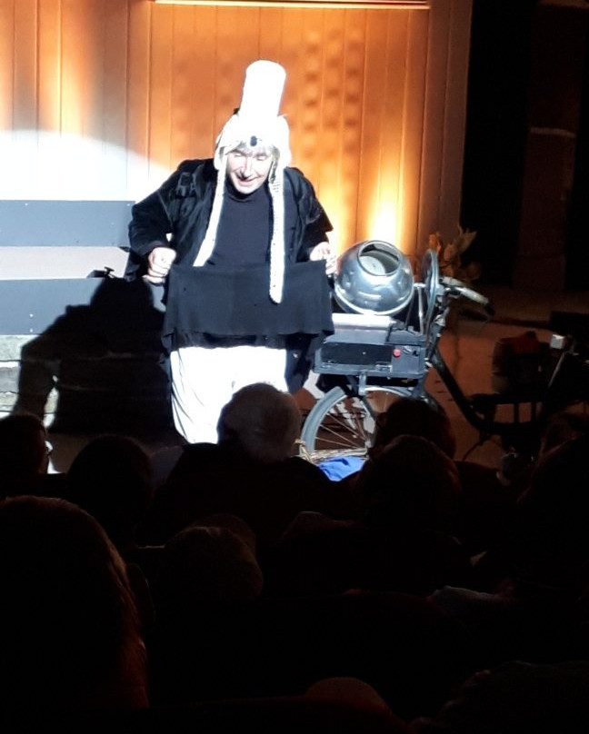 Spectacle Marie Guerzaille a la Ferme-Saint-Caradec必去景点