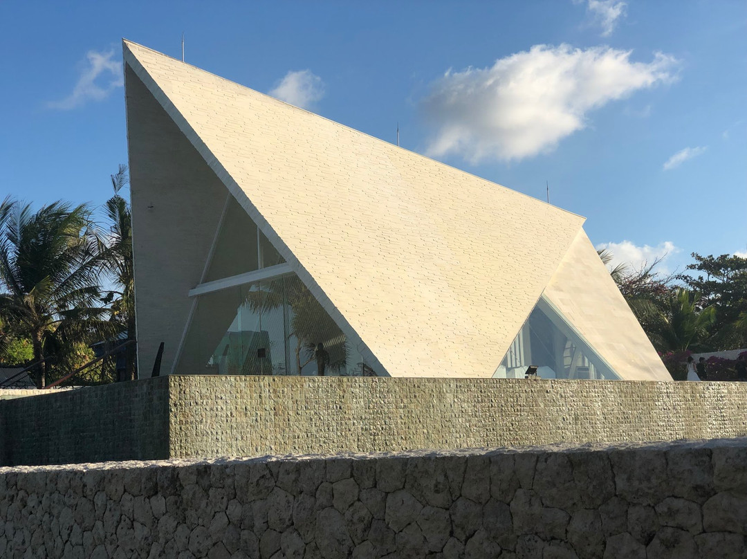 皇家珊特瑞安酒店主图