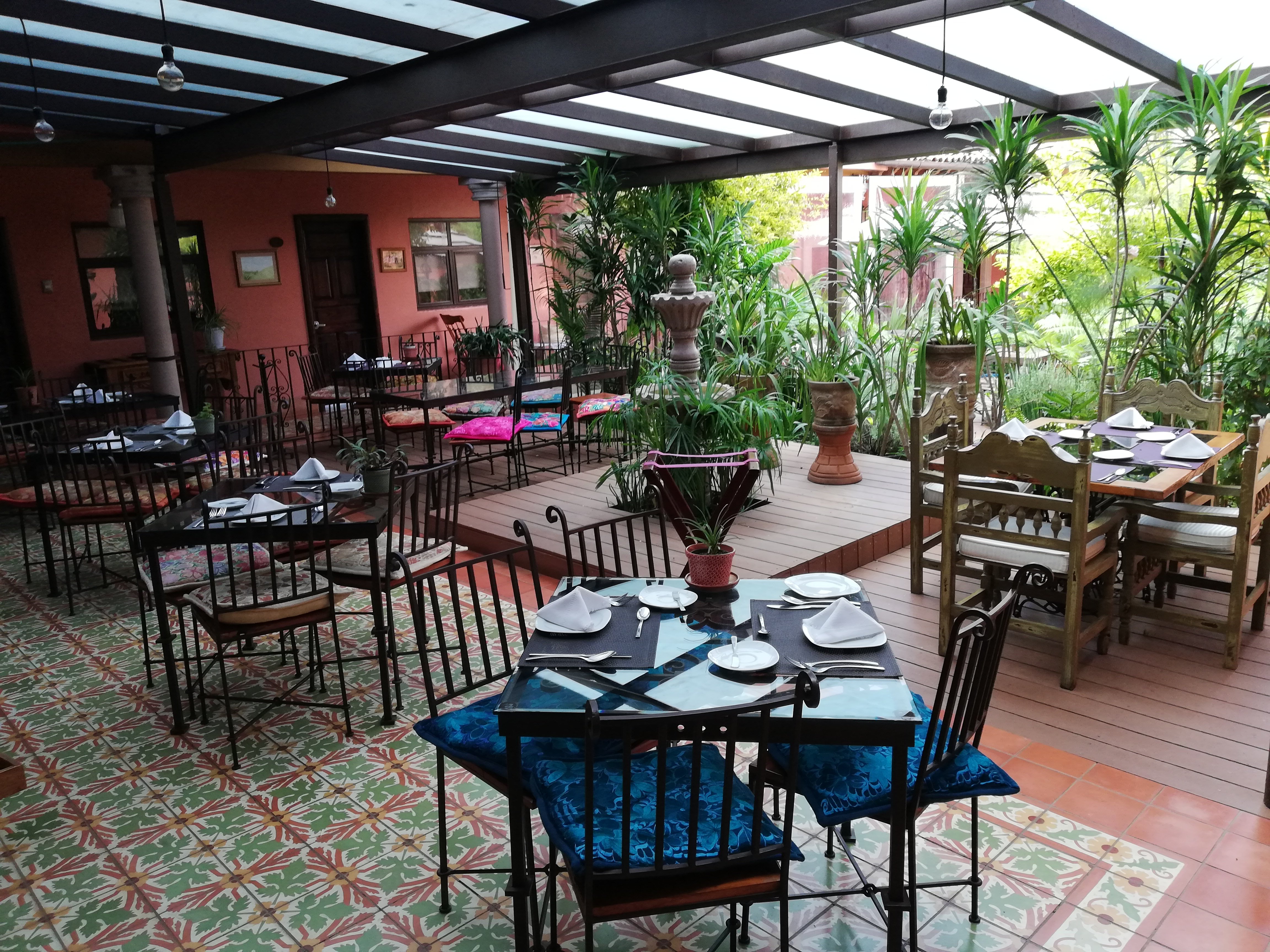 Collection O Hotel La Casa B&B-餐饮