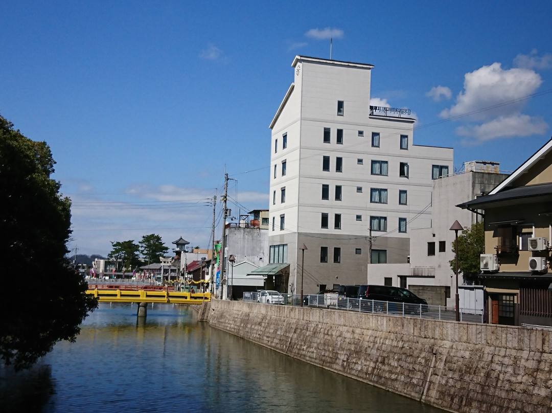 琴平町河畔酒店主图
