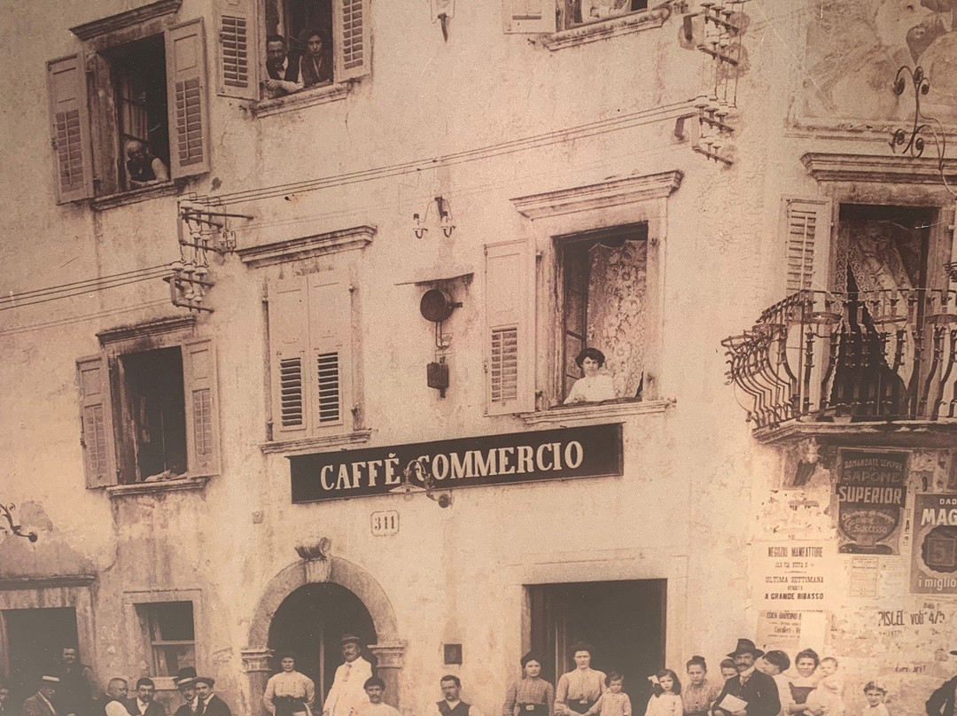 Caffe Commercio-Ala必去景点