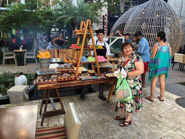 卡丽斯马阿祖尔法孚酒店主图