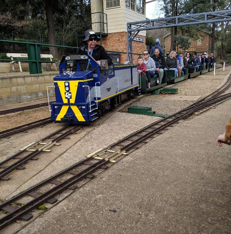 Willans Hill Miniature Railway景点图片