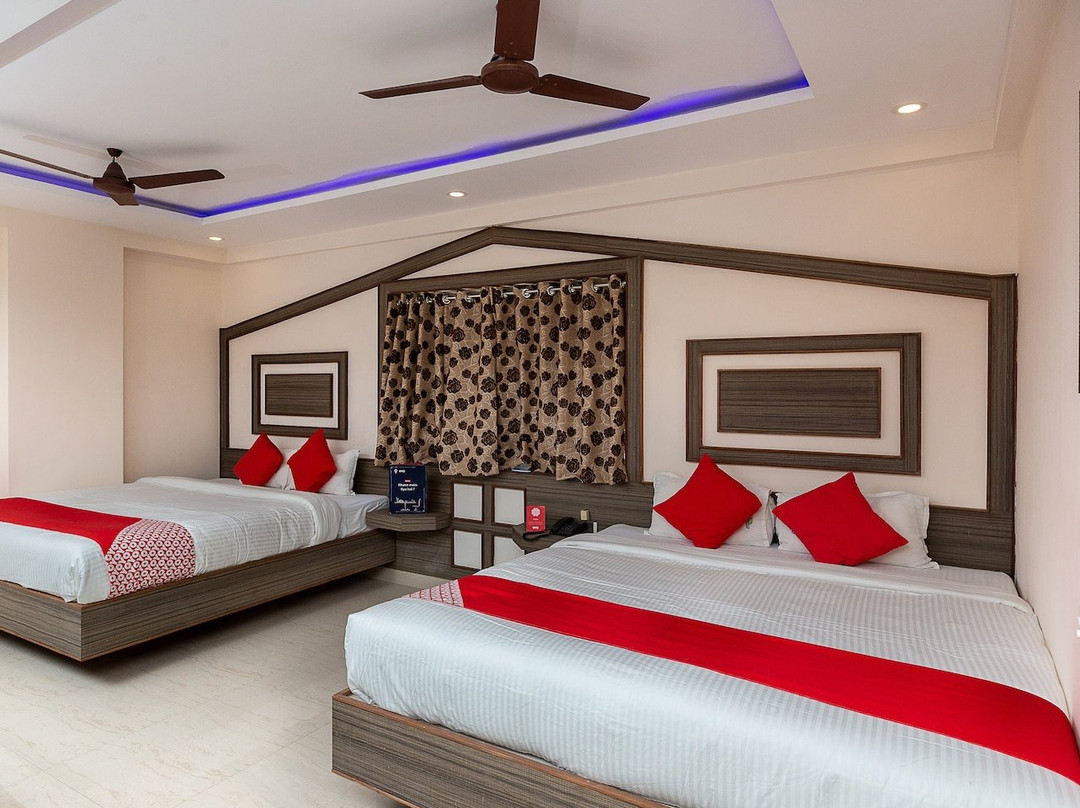 Hotel Nagoorar Inn主图