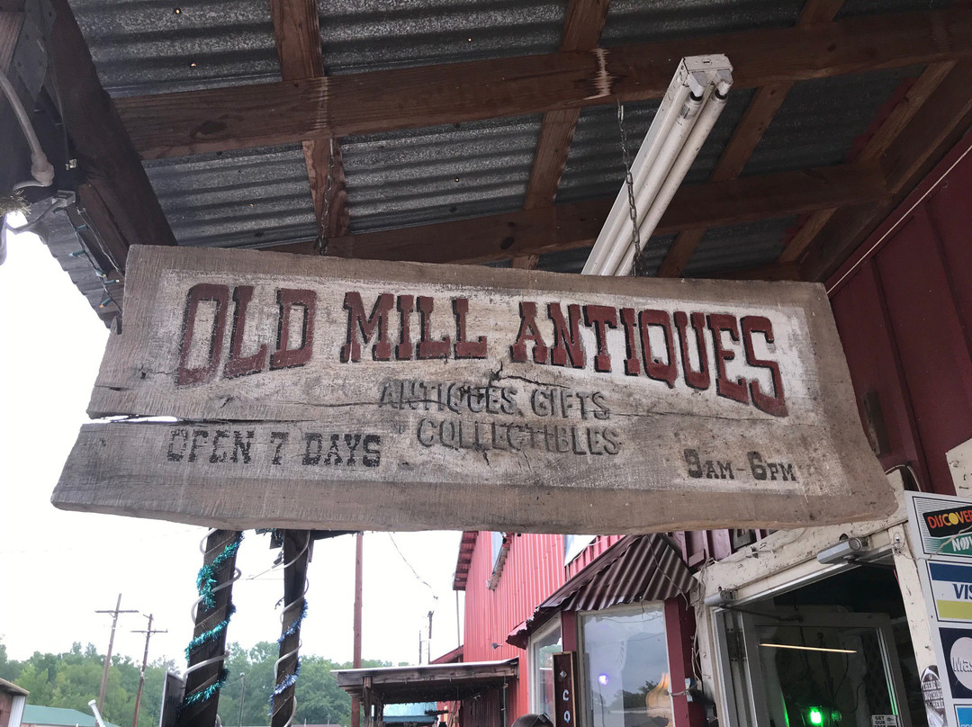 Old Mill Antiques景点图片