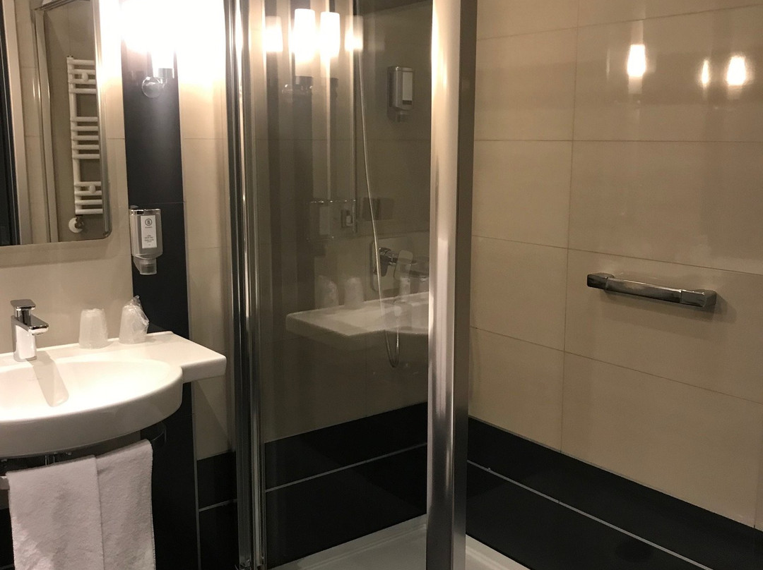 Silver Hotel & Gokart Center主图