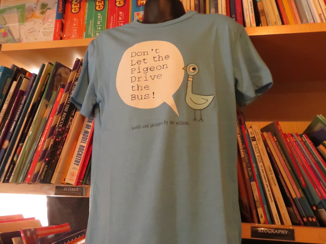 By The Book Bookstore-科珀斯克里斯蒂市必去景点