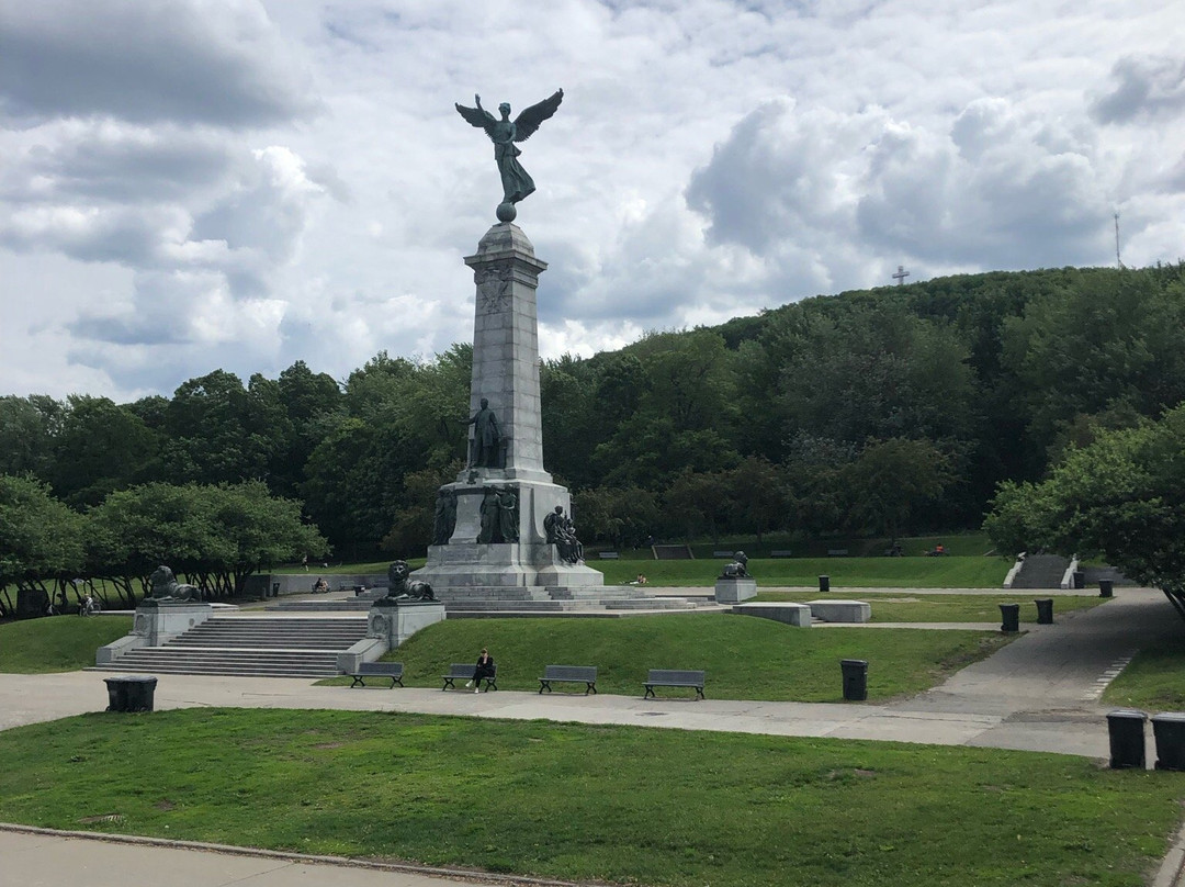 Gray Line-蒙特利尔必去景点