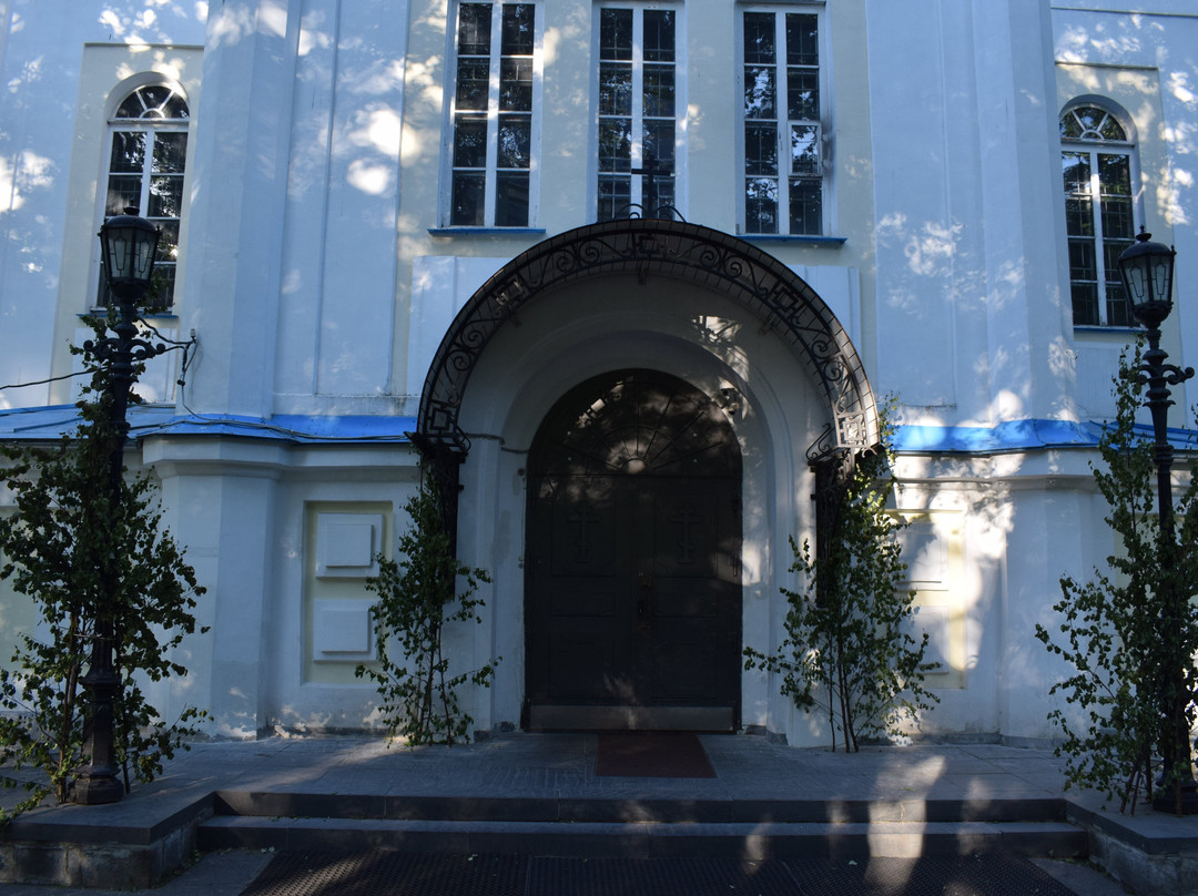 Holy Cross Cathedral景点图片