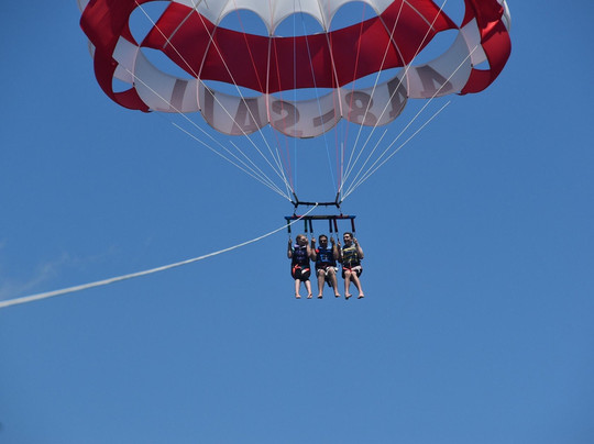 Downwind Surf & Paddleboard Company-美特尔海滩必去景点