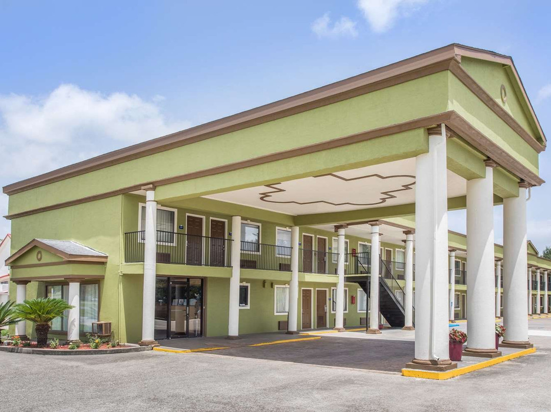 Days Inn by Wyndham Crowley主图