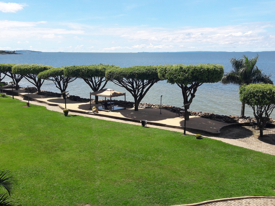 恩德培普罗蒂酒店主图