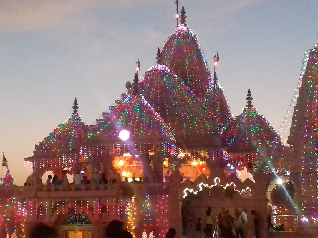 Nilkanth Dham Swaminarayan Temple景点图片