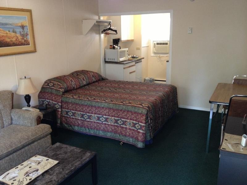 Overlander Motel主图