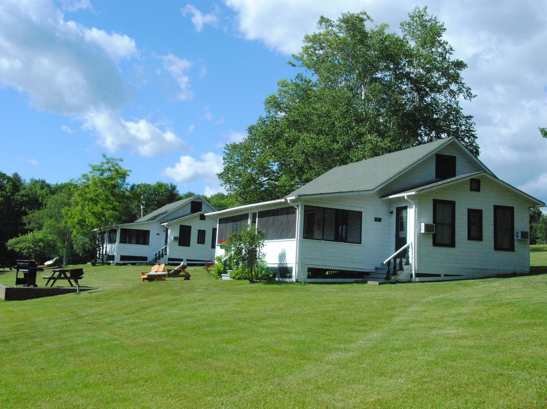 Tarry-A-While Resort主图