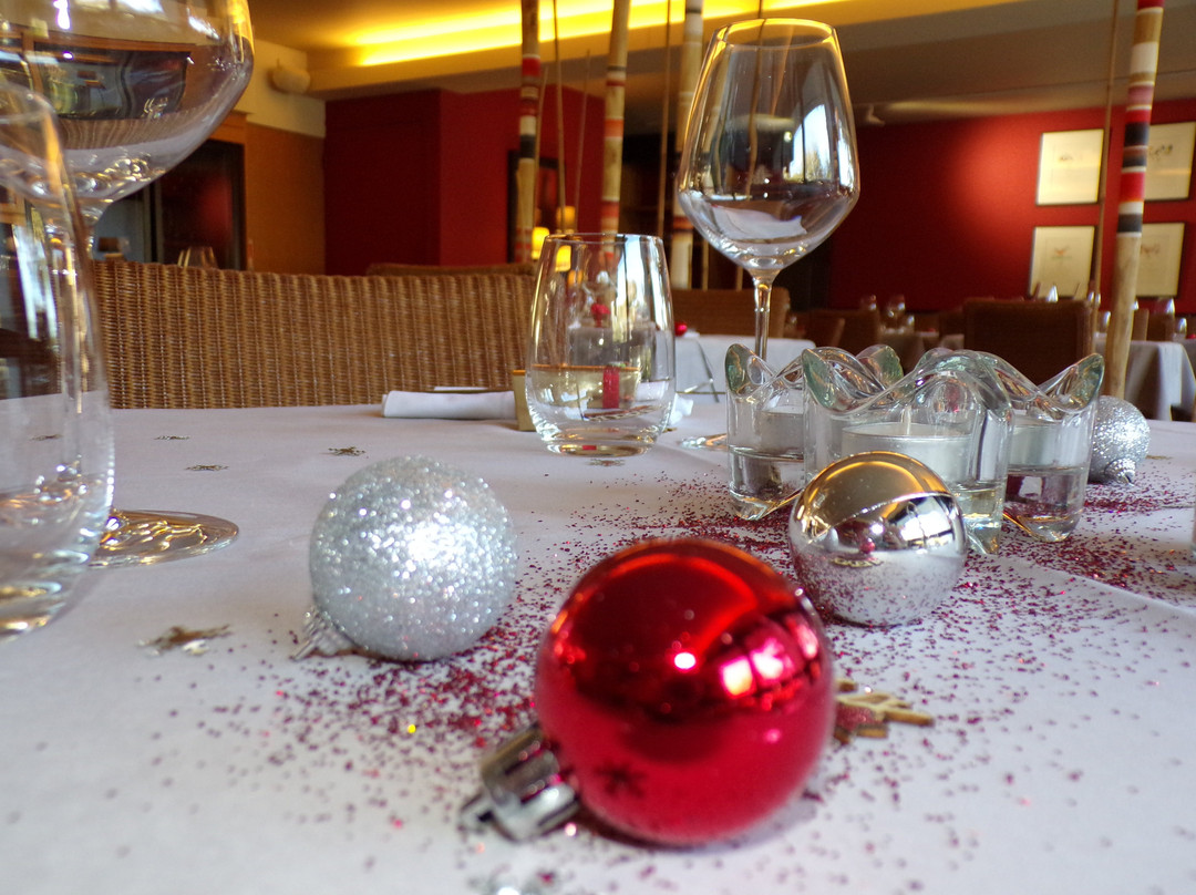 里贾纳酒店主图