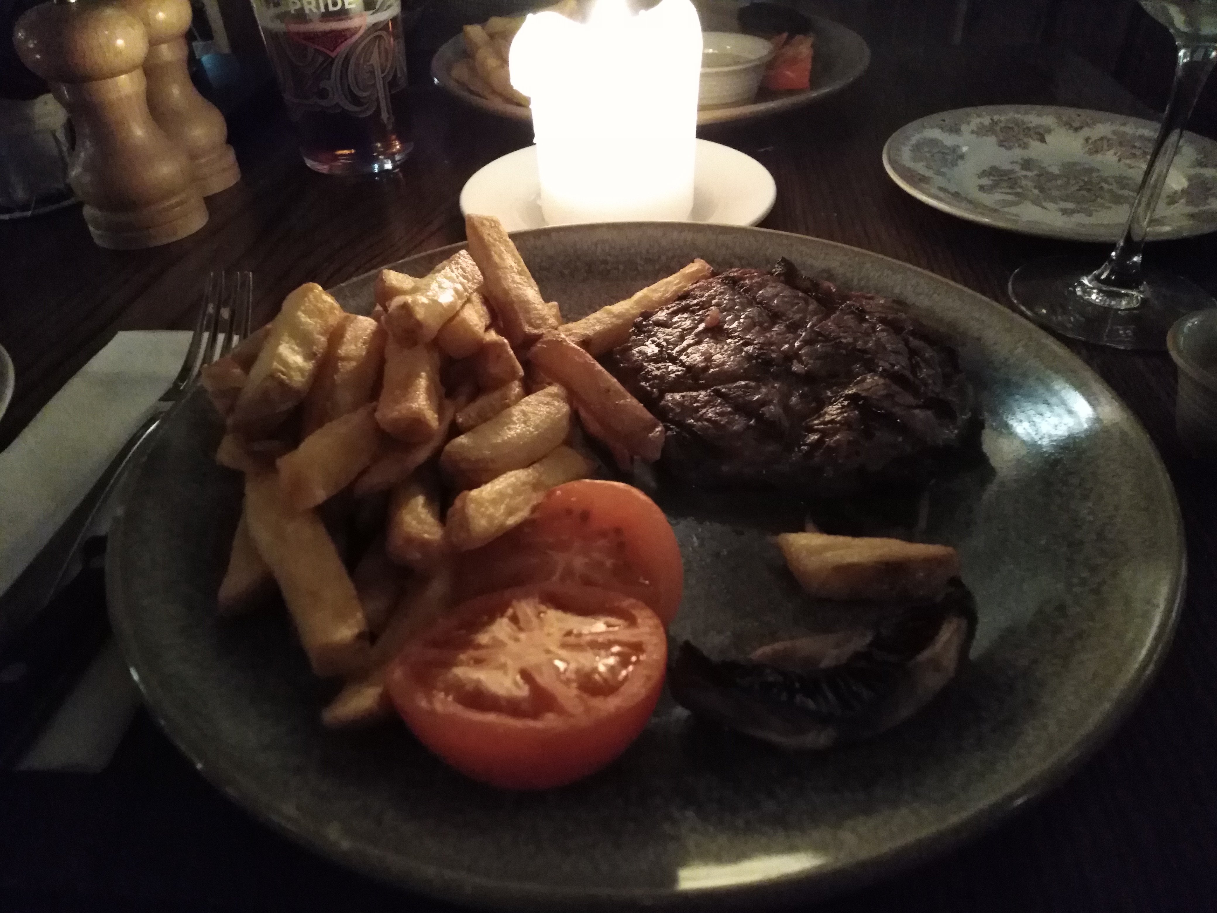 The Crown Inn, Bishop's Waltham-餐饮