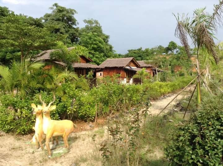 D&W Beach Haven Bungalows