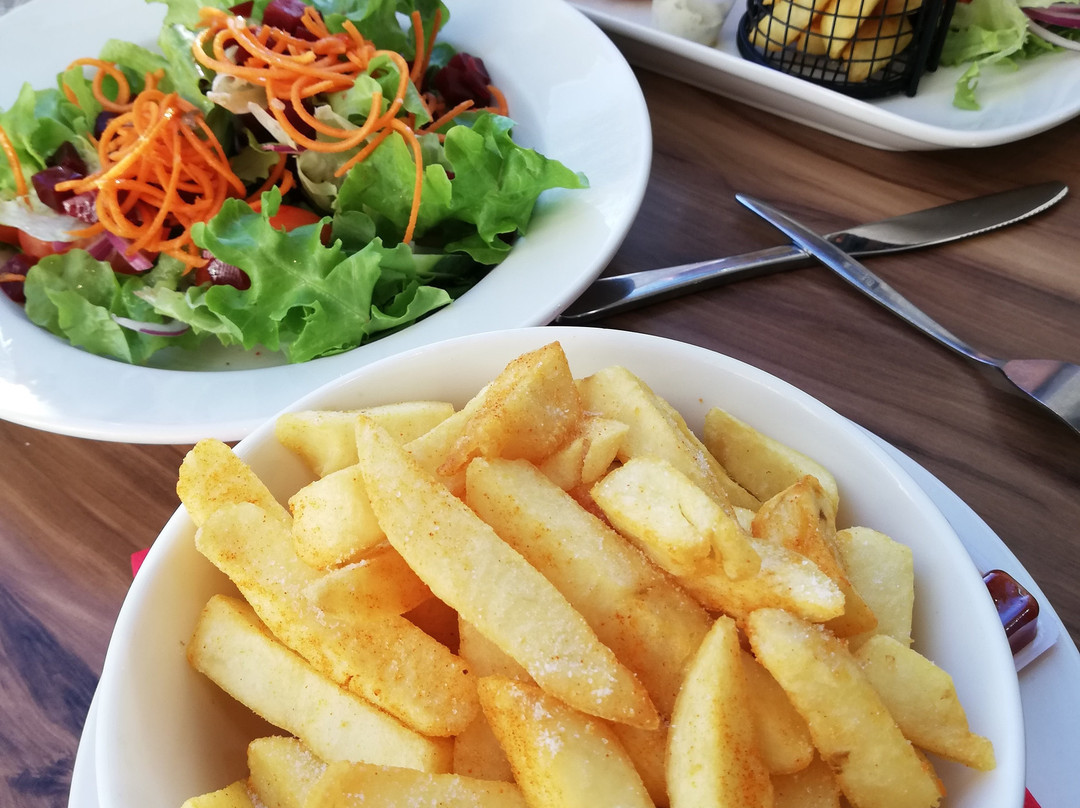 Burkes Hotel Motel主图