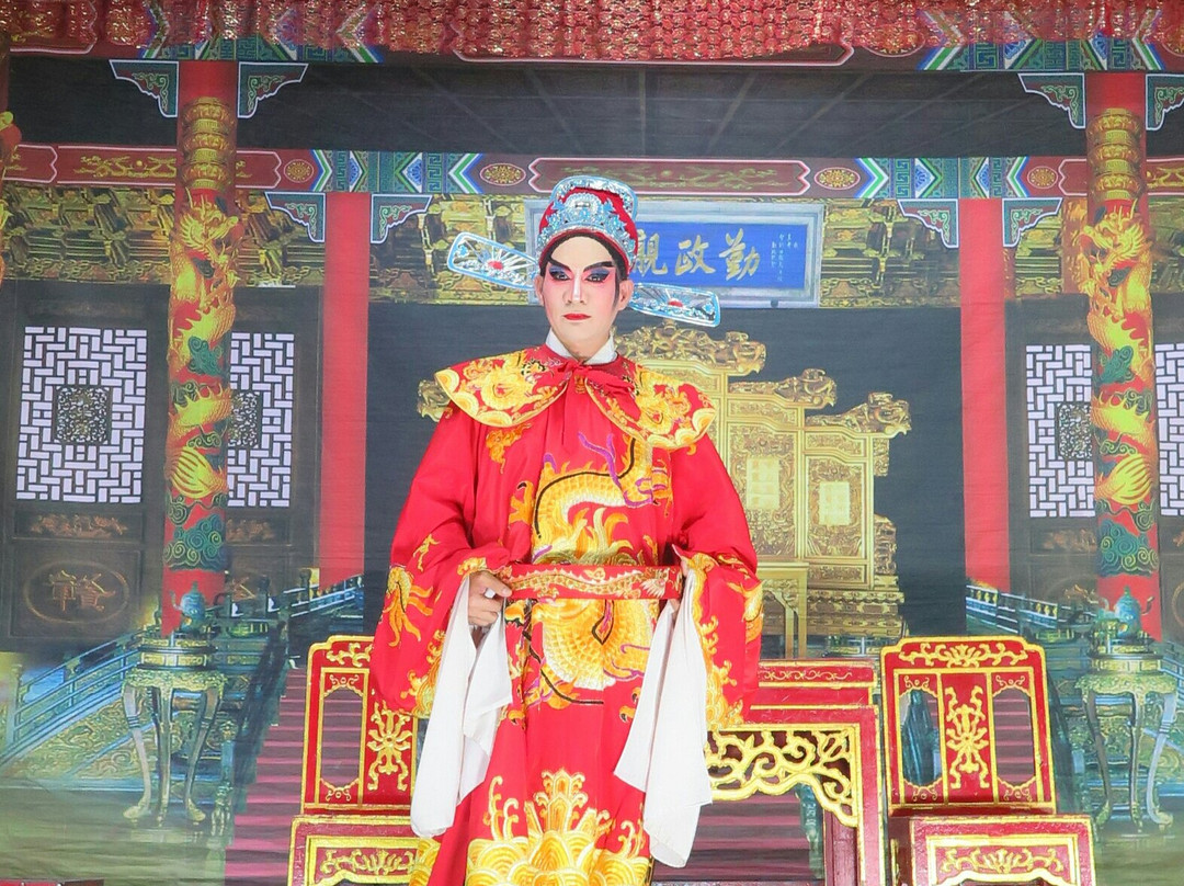 Saan Chao Pho Laolek-因武里必去景点