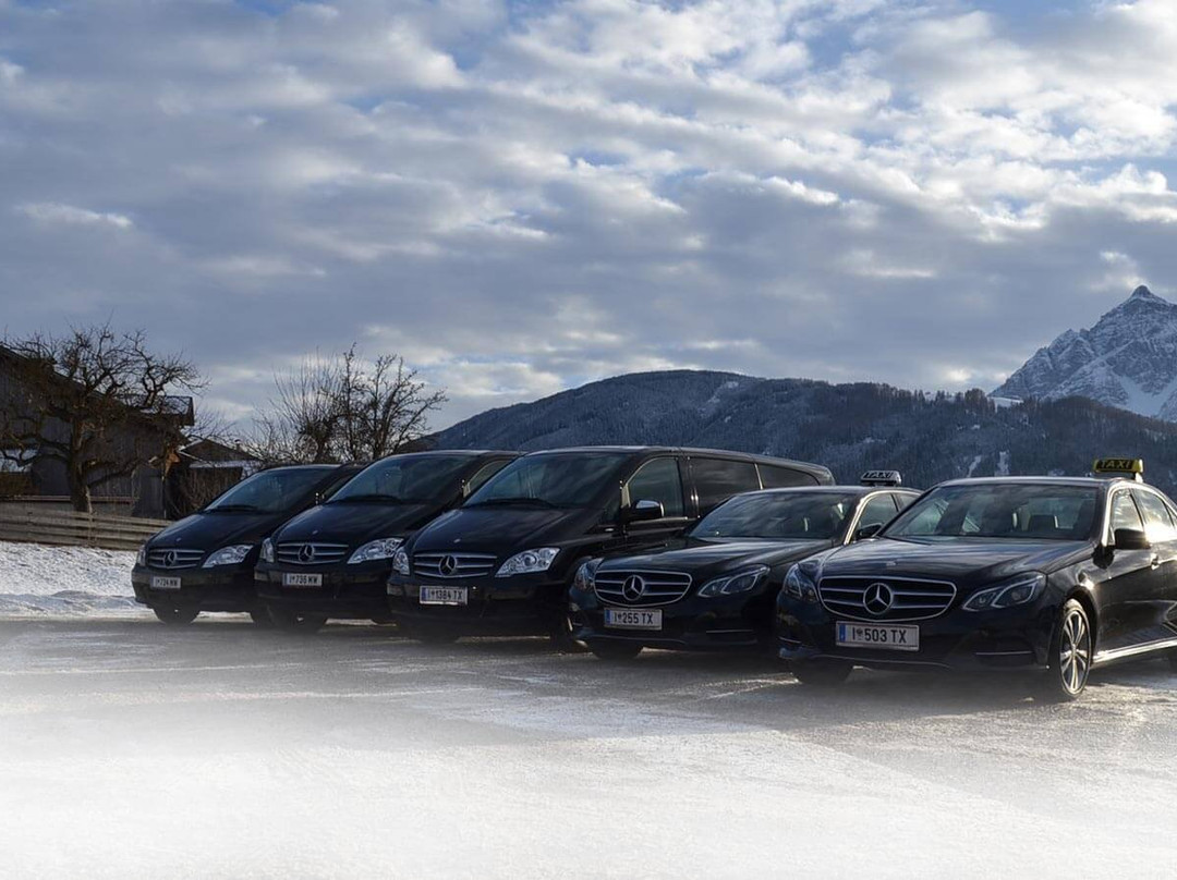 Airport Taxi Innsbruck-茵斯布鲁克必去景点