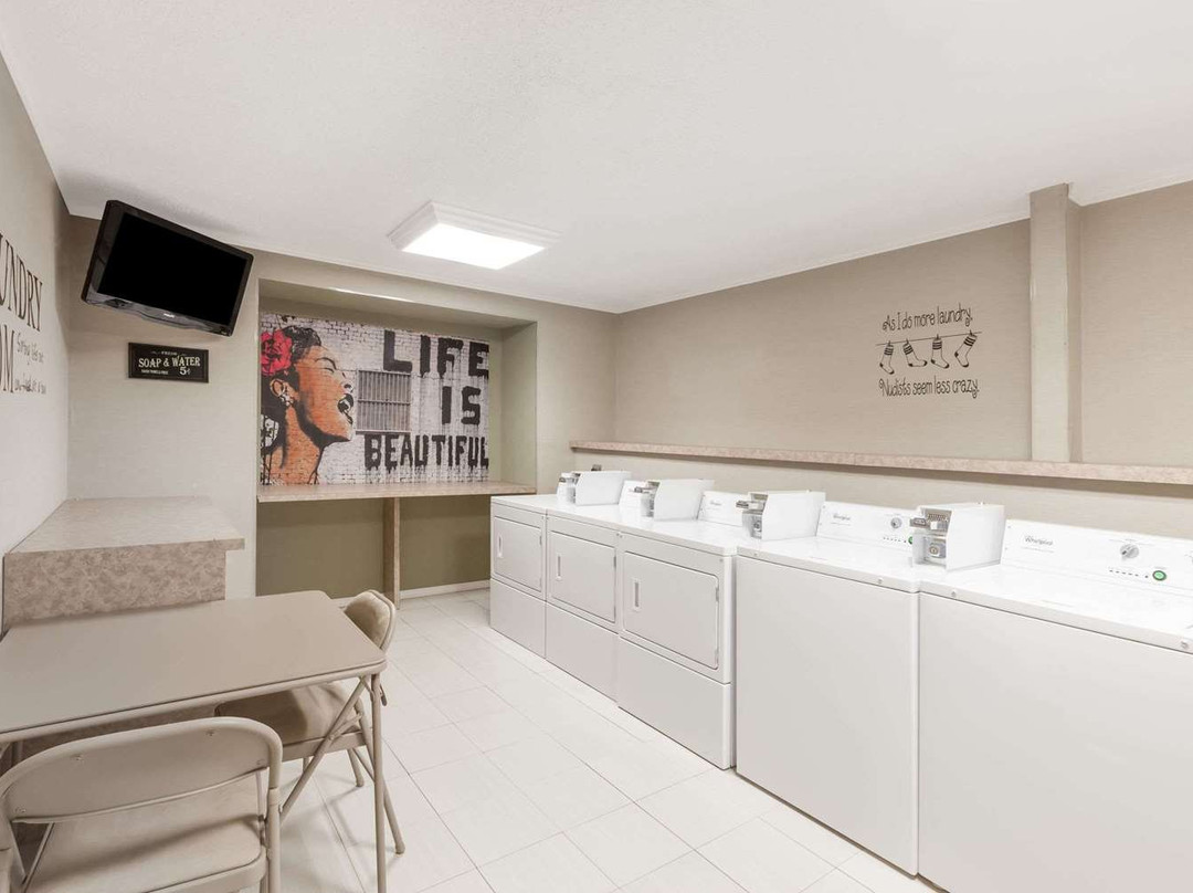 Super 8 by Wyndham Schenectady/Albany Area主图