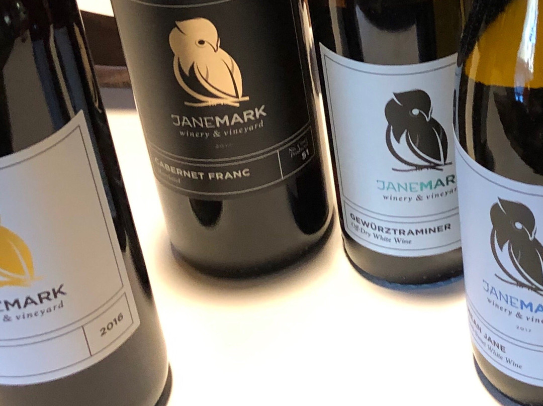 Janemark Winery And Vineyard景点图片