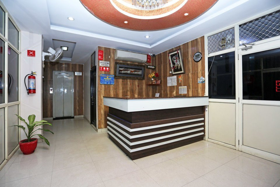 OYO 4471 Hotel Rajmahal主图