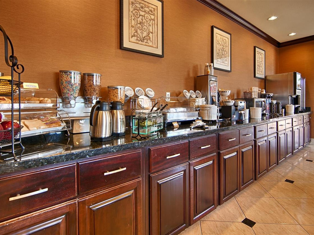 Best Western Orange Inn & Suites主图