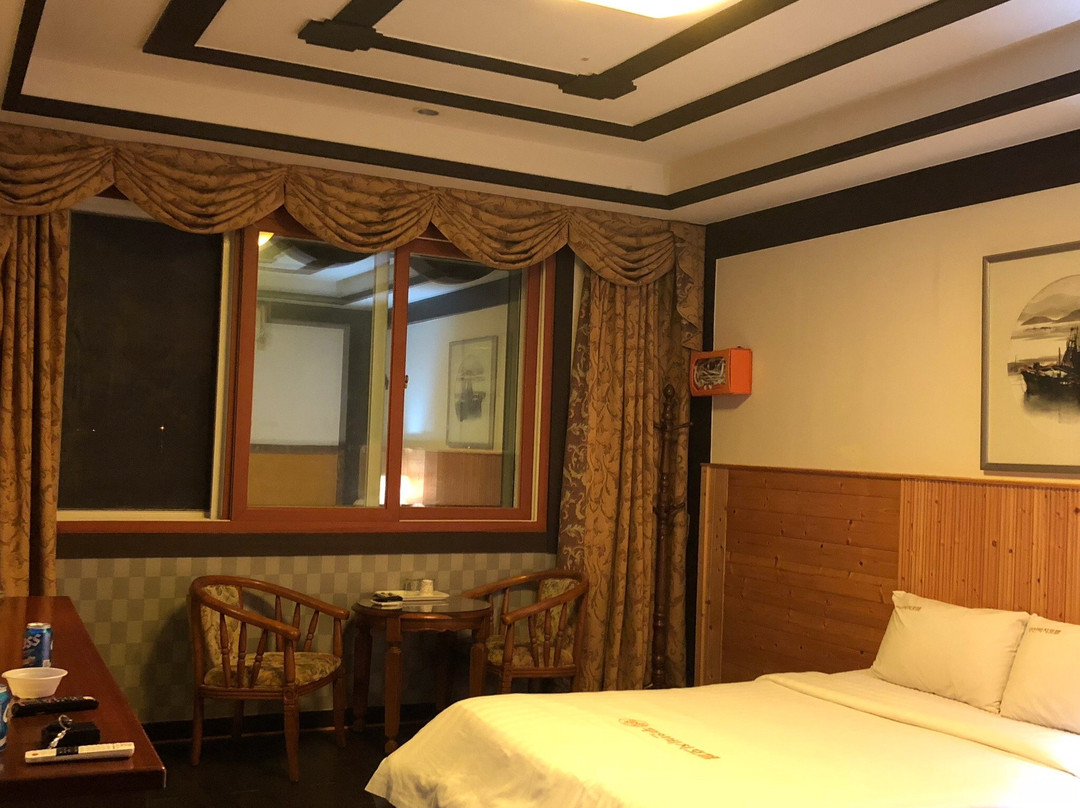 Muan Beach Hotel主图