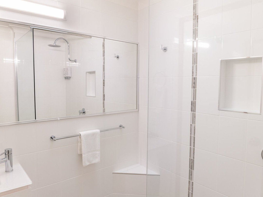 蓝宝石水域汽车旅馆主图