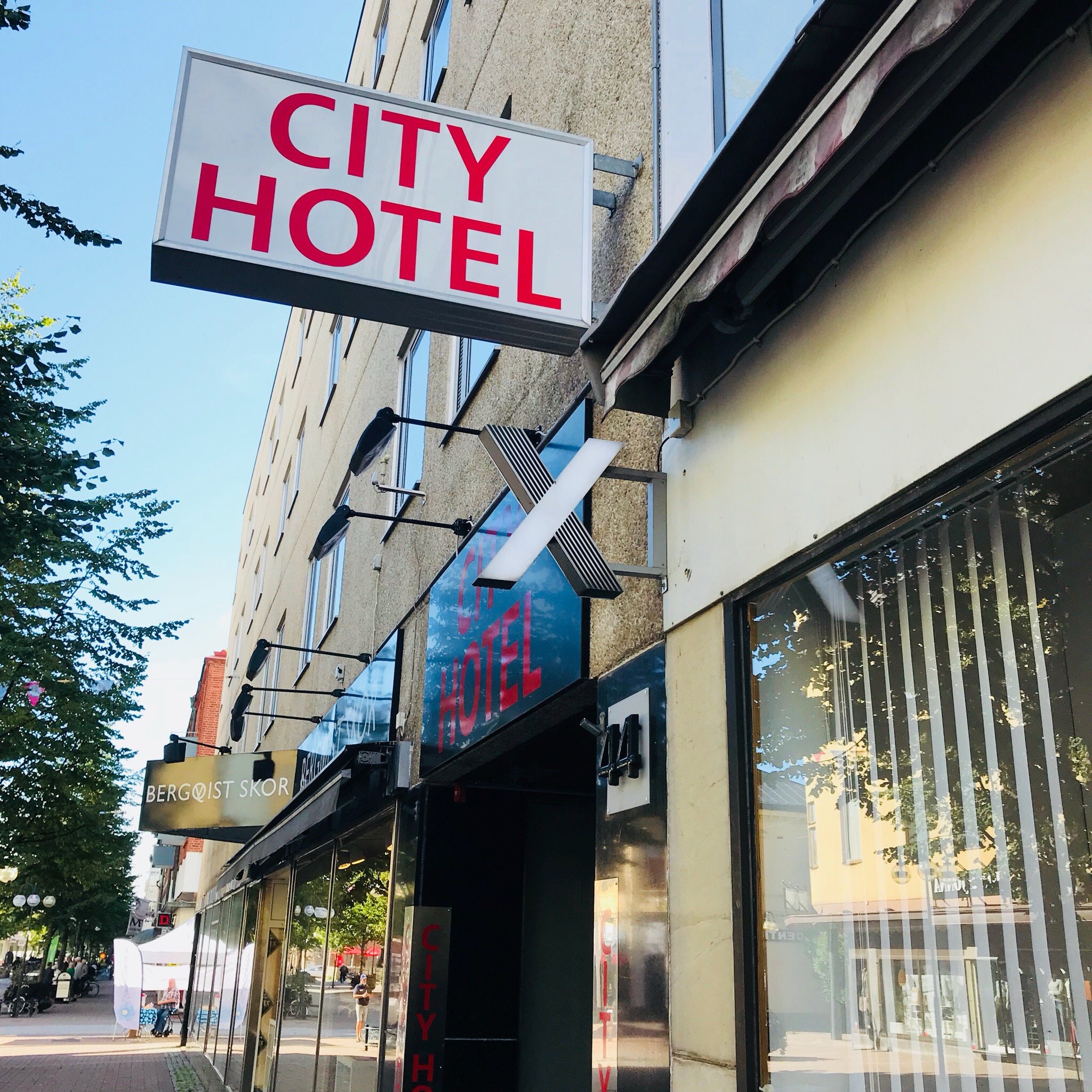 City Hotel-官方