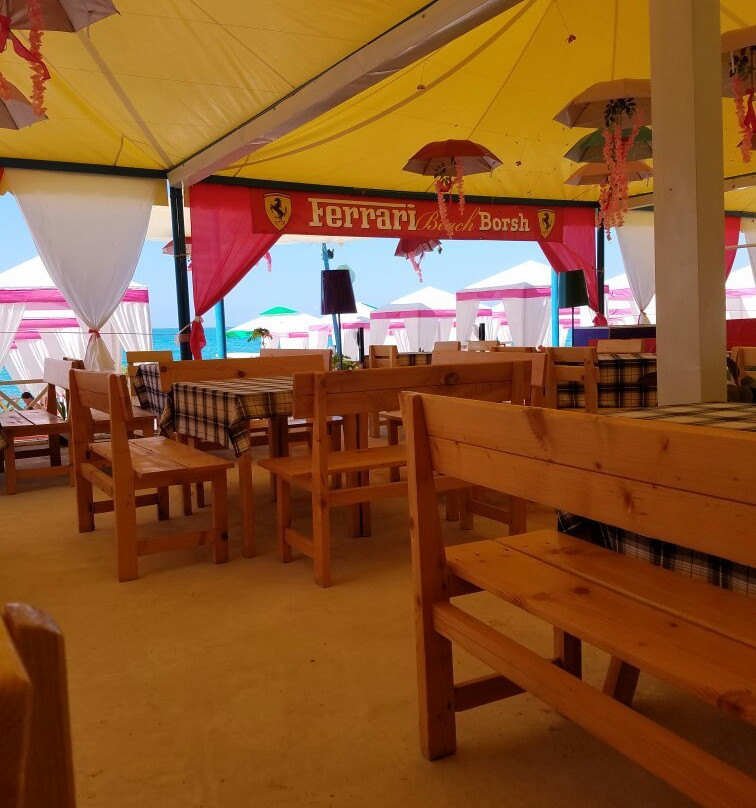 Borsh餐馆和美食-Ferrari Beach