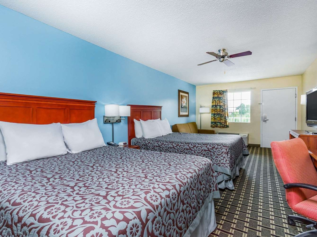 Days Inn by Wyndham Trenton主图