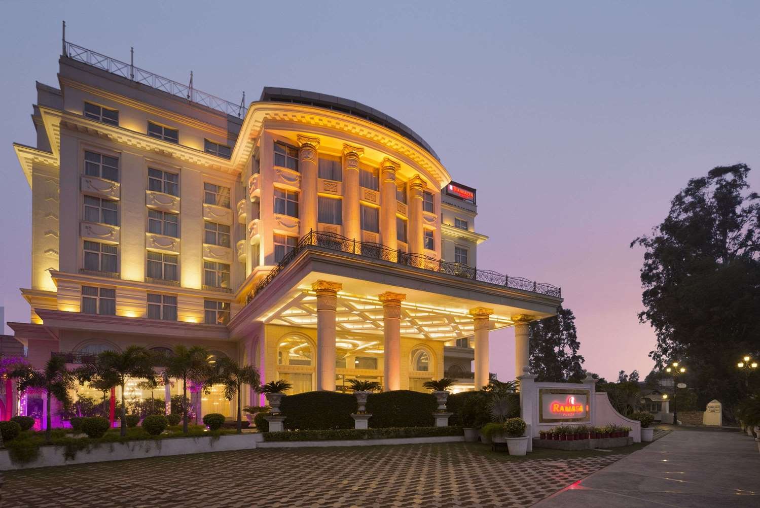 Ramada Plaza By Wyndham Chandigarh-Zirakpur-官方