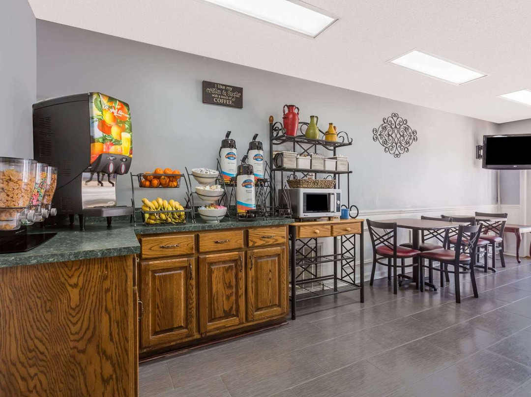 Baymont by Wyndham Albany at Albany Mall主图