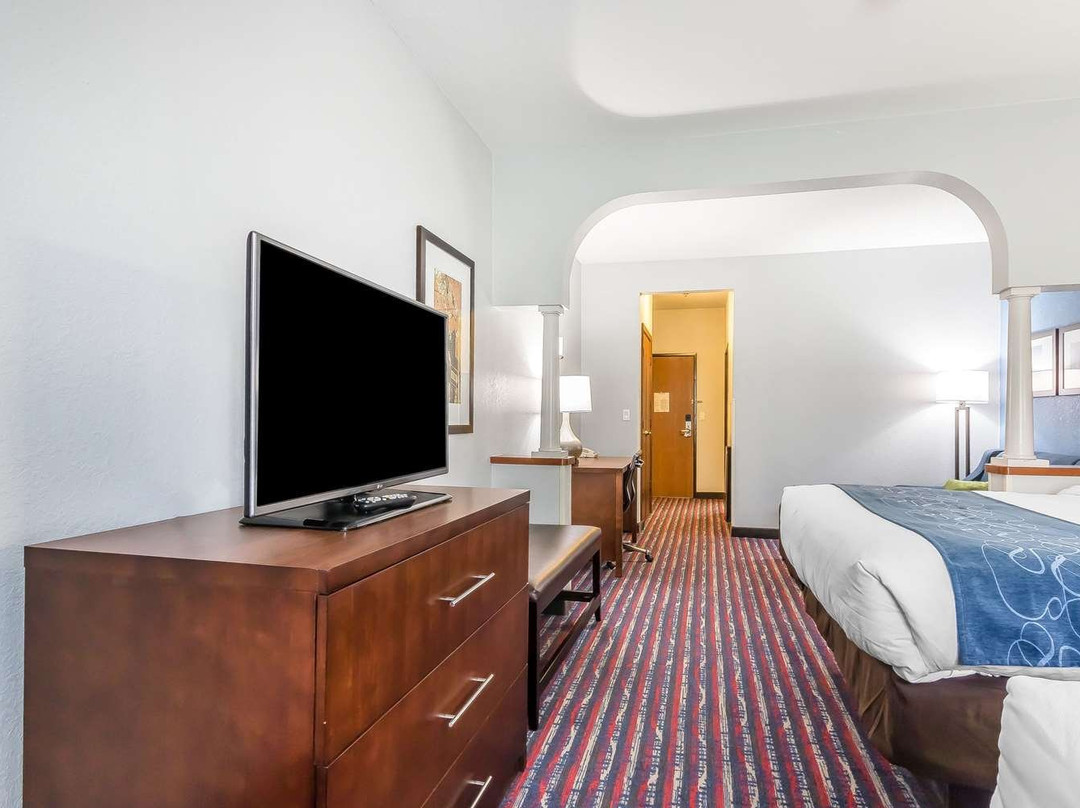 Comfort Suites St.Charles - St.Louis主图