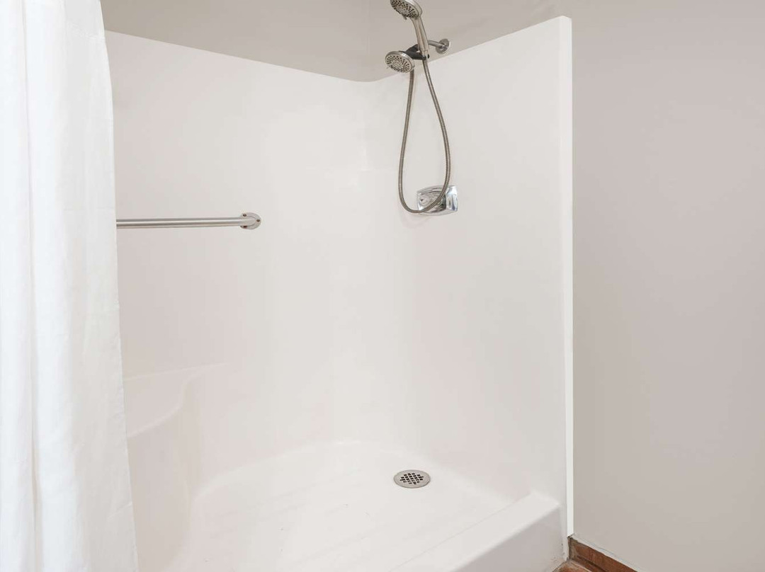 Super 8 by Wyndham Warrensburg主图