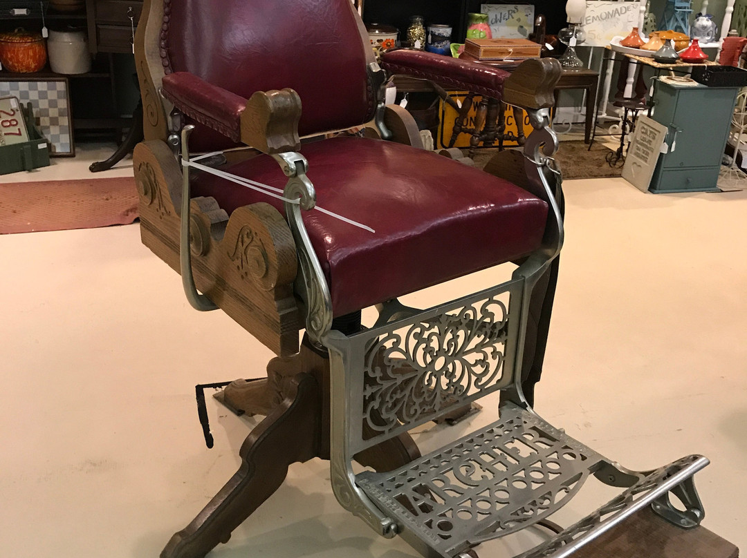 Middleboro Antique Co-op-Middleboro必去景点