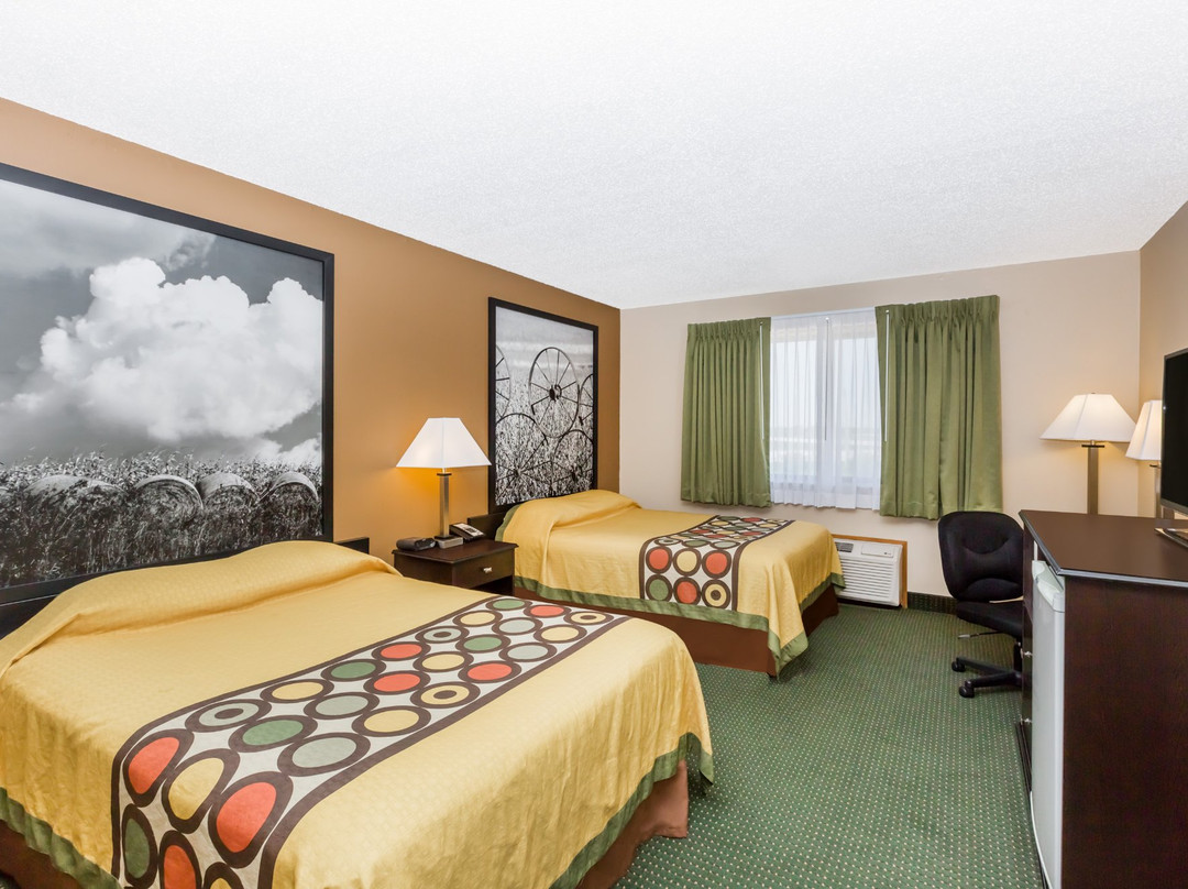 Super 8 by Wyndham Jefferson主图