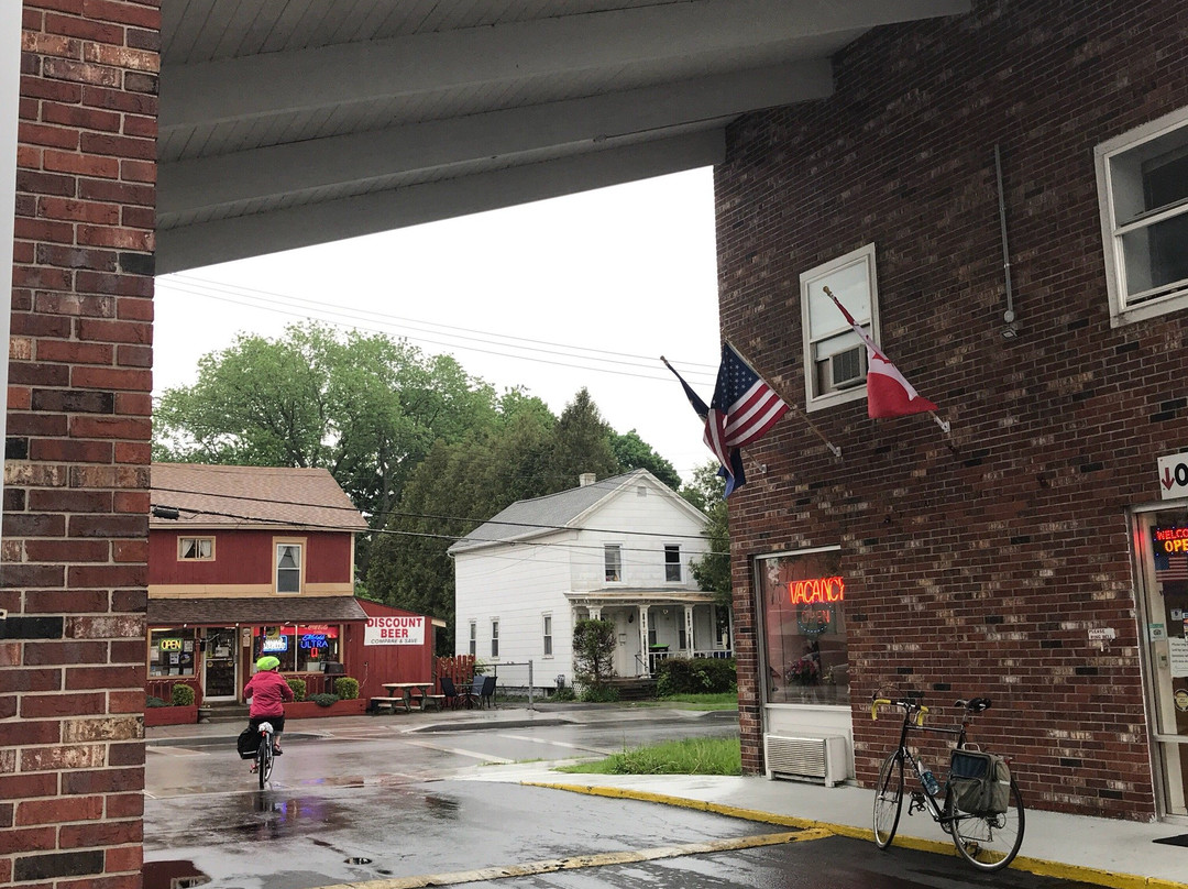 Inn Towne Motel主图