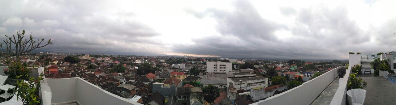 Ascent Hotel & Cafe Malang-浴室