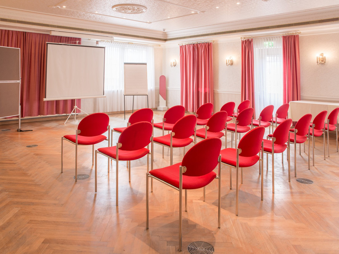 施瓦泽尔安德尔环形酒店主图