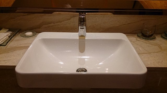 天鹅湖酒店（隐贤山庄度假区常平火车站店）-浴室
