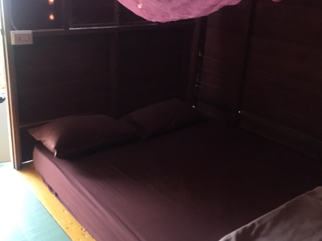 Hippy Hut