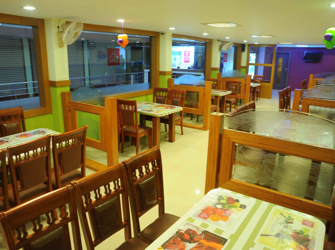 Castle International Premium Hotel主图