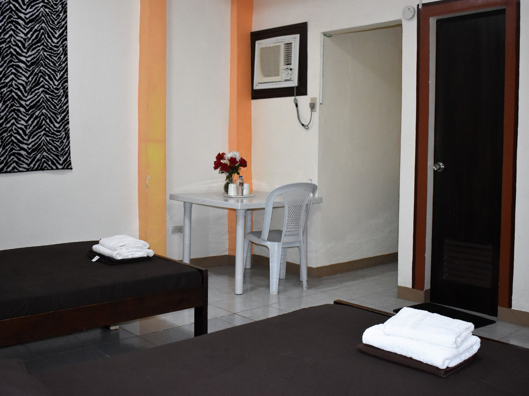 Nikita's Place Hotel主图